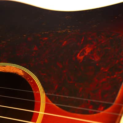 Gibson J-45 "Banner Logo" 1944 with maple back and sides - war years, character and the unmistakable Gibson slope-shoulder sound image 12