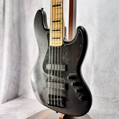 Squier Contemporary Active Jazz Bass V HH Bild 4