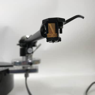 Acoustic Solid Solid Round Dual Tonearm Turntable image 6