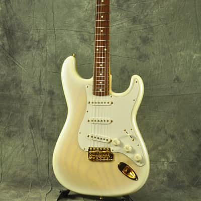 Fender Japan ST80-SPL Limited Edition  White Purple Passion image 2