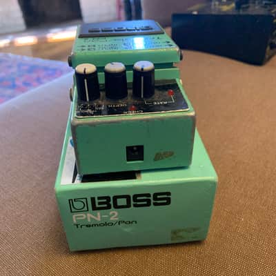 Boss PN-2 Tremolo/Pan (Silver Label) 1990 - 1995 - Green image 6