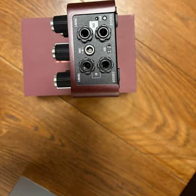 Universal Audio Ruby ’63 Top Boost Amplifier - Ruby / Silver image 6