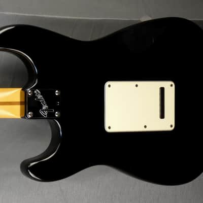 FENDER Stratocaster American Deluxe 1995 - Black - USA image 5