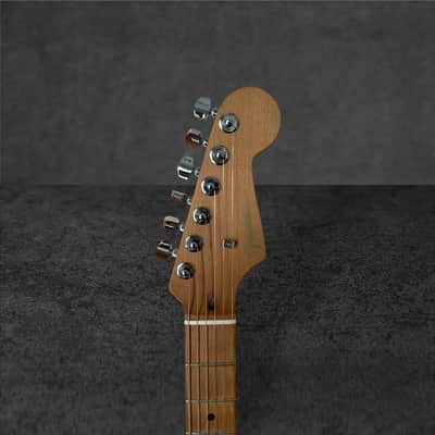Fender Limited Edition 70th Anniversary Ultra Stratocaster HSS – Amethyst image 11