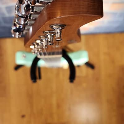 Mooer S800 Intelligent Guitar Seafoam Green w/ Original Gig Bag & Footswitch image 7