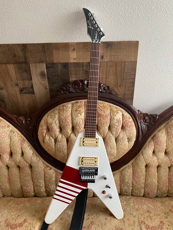 Firefly Buckethead KFC Flying V 2024-2025 - Glossy white image 1