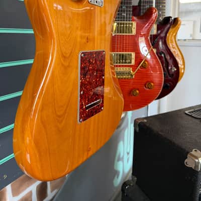 Fender American Deluxe Stratocaster HSS Amber 2006 Electric Guitar image 13