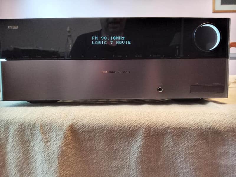 Harman Kardon AVR1565 7.1 surround receiver in good working condition - 2000's image 1