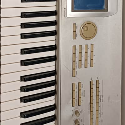 Korg Triton Studio 61 w HDD image 4