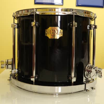 Premier Signia 15" tom • Ebony Gloss black finish • floor tom use image 2