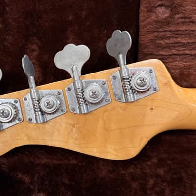 Vintage 1981 G&L L-2000 bass guitar, w/OHSC image 7