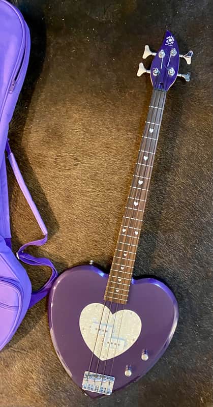 Daisy Rock Heartbreaker Bass 💜 Purple with Matching Soft Case