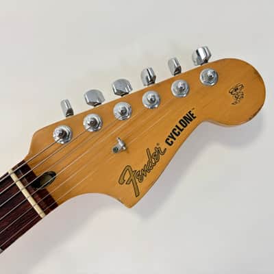 Fender Cyclone Deluxe 2000 Daphne Blue made in USA image 2