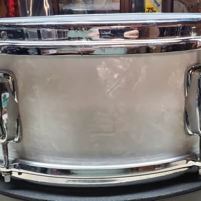 Slingerland No.159 5.5"x14" Student Model Snare Drum - White Marine Pearl VIDEO!!! image 6