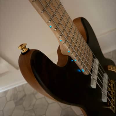 MG Bass JB1 2026 - Natural satin image 9