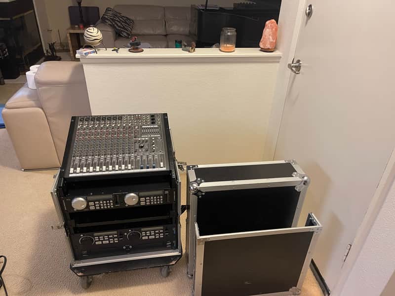 Heavy duty ATA travel case image 1