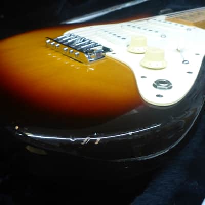 Fender " Dan Smith " 2 Knob SSS Stratocaster w/Case 1983 - Tobacco Burst image 11