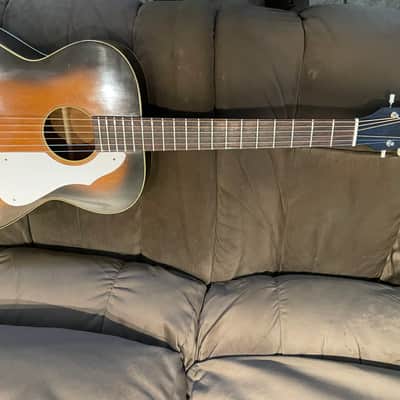 Silvertone H621 1960’s - Sunburst image 8