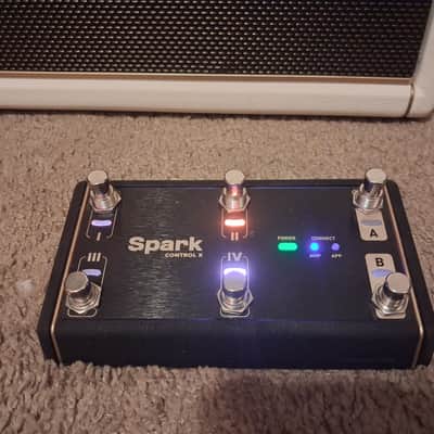 Positive Grid Spark 2 50-Watt 2x4" Digital Modeling Guitar Amp - Pearl White. Bundle comes with Spark Control X footswitch image 9