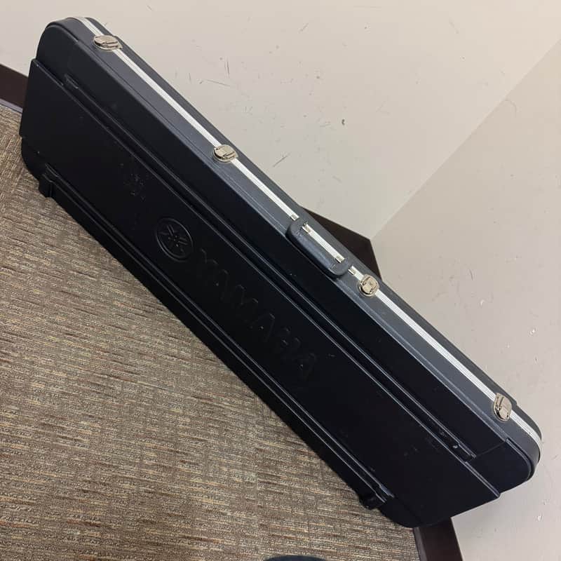 Yamaha Fitted Electric Bass Molded Case image 1