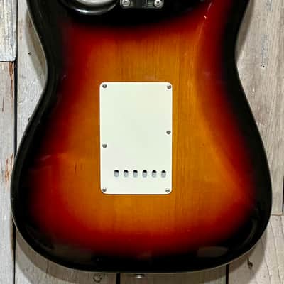 1984 Fender American Vintage Reissue AVRI '62 Stratocaster 3-Tone Sunburst (Fullerton Plant) Includes OHSC & Pro Setup ! image 11