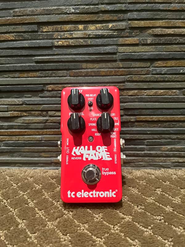TC Electronic Hall of Fame Reverb 2011 - 2017 - Red image 1
