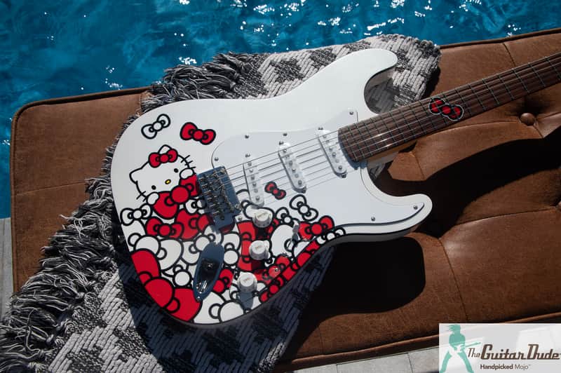 Fender Hello Kitty Stratocaster - Limited Edition Tokyo Flagship Store Exclusive - BRAND NEW, COLLECTOR READY!
