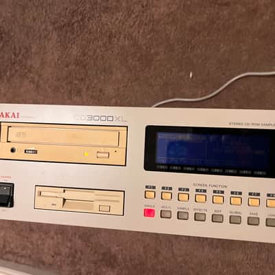 Akai CD3000XL MIDI Stereo Digital Sampler - White (Please read) image 4