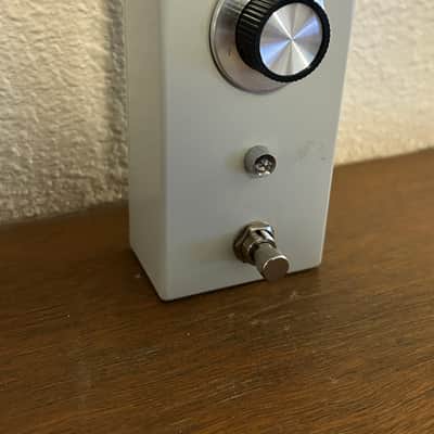 Fowl Sounds Fowl Boost 2019 - White image 1