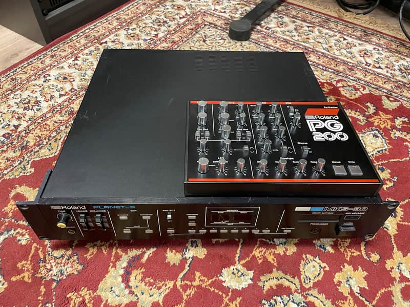 Roland MKS-30 Analog Synthesizer with PG-200 controller image 1