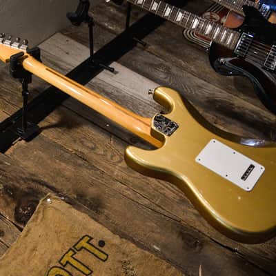Fender Lincoln Brewster Stratocaster - Aztec Gold image 12