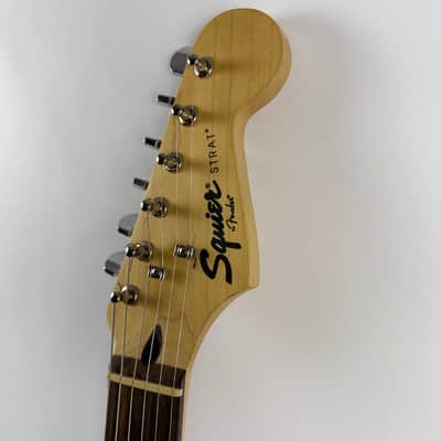 Squier Stratocaster Standard 2018 - Black Glossy White Pickguard image 11