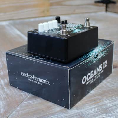 Used (2023) EHX Oceans 12 Dual Stereo Reverb Pedal with Power Supply and Box image 4