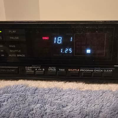 Sony CDP-50 single CD player from 1986! August 1986 - Black image 12