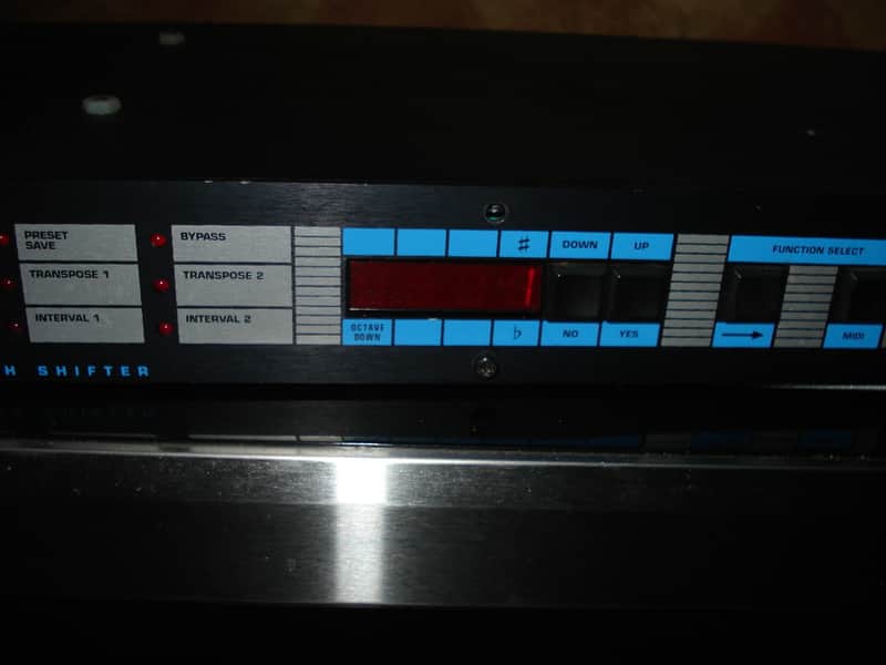 Digitech ips 33 harmonizer image 1