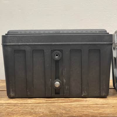 Bose Model 111 outdoor speaker image 10
