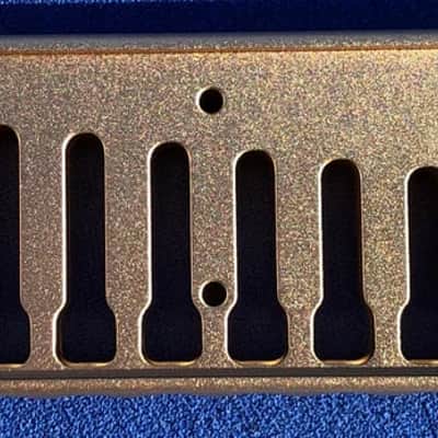 Kongsheng Stock Mars Aluminum Comb Gold image 1