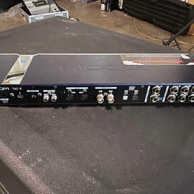 Zoom TAC-8 Thunderbolt Audio Interface 2010s - Silver image 3