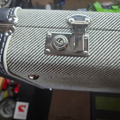 Fender Jim Root Telecaster Hard Shell case 2022 - White tweed image 9