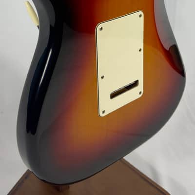 Fender USA Standard Stratocaster W/ OHSC 2008 - 3 Color Sunburst image 11