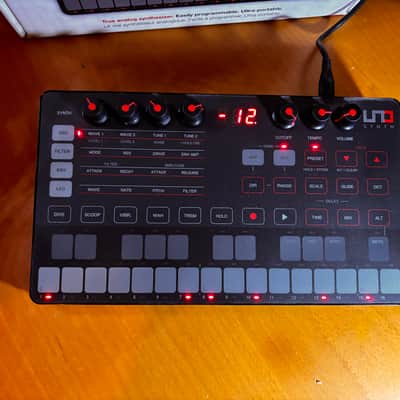 IK Multimedia UNO Analog Synth 2018 - Present - Black image 2