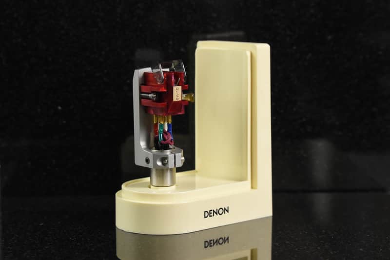 Denon DL-110 Moving Coil Cartridge In Excellent Condition image 1