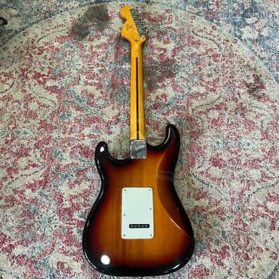 Squier Classic Vibe '70s Stratocaster HSS 2011 - 3-Tone Sunburst image 14