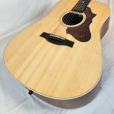 Godin Metropolis Composer Solid Mahogany Top and Back Acoustic/ Electric Guitar, LR Baggs Element W/ Bag image 5