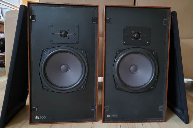 ADS 500 Two Way Walnut Vintage Bookshelf Speakers - L500 - Will Ship! - Excellent! image 1