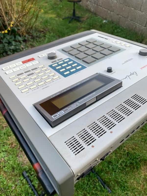 Akai MPC60 Integrated MIDI Sequencer and Drum Sampler 1988 - 1991 - Grey image 1