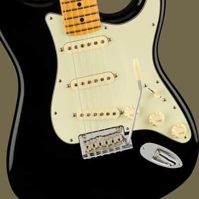 American Professional II Stratocaster® Maple Fingerboard, Black image 3