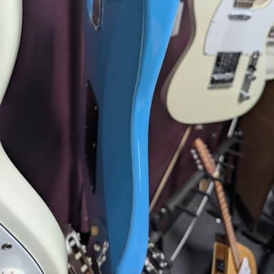 Fender Squier Sonic Stratocaster Electric Guitar – Strat Style – Lightweight – Great Player - Blue image 4