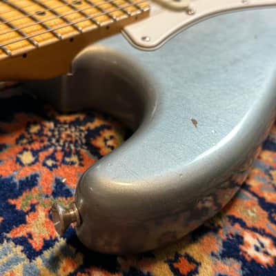 Fender Custom Shop '65 Journeyman Relic Stratocaster 2018 Ice Blue Metalic image 8