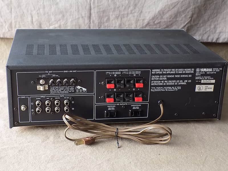 Yamaha CR-220 Natural Sound Stereo Receiver image 2